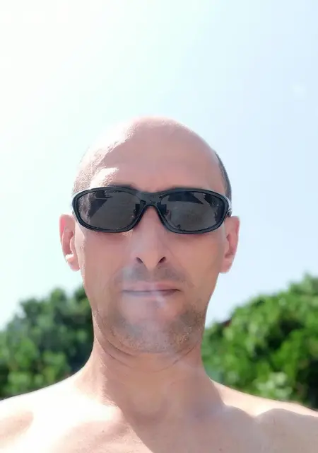 Я Олег, 48, знакомлюсь на одну ночь в Кривом Роге