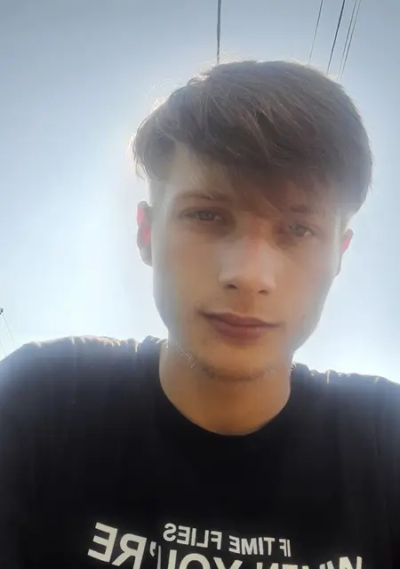 Я Антон, 27, знакомлюсь для приятного времяпровождения в Стерлитамаке