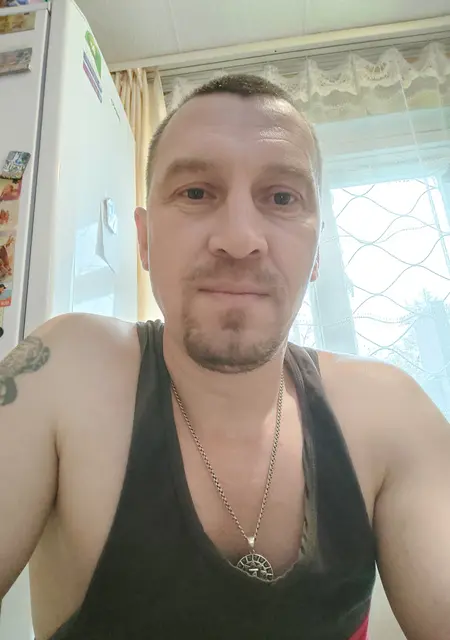 Александр из Ангарска, мне 43, познакомлюсь без обязательств