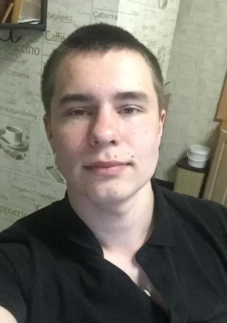 Иван из Красногорска, мне 25, познакомлюсь на одну ночь