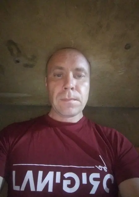 Лёха из Нефтеюганска, ищу на сайте знакомства без обязательств