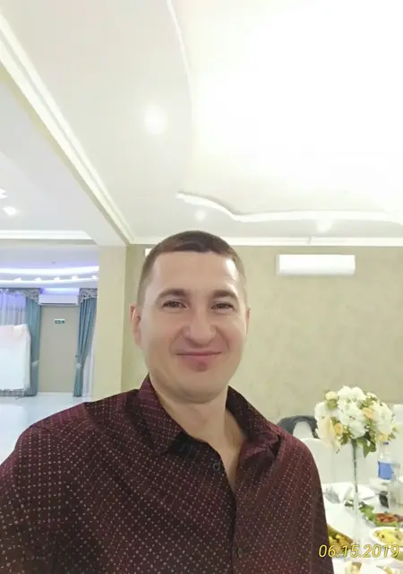 Артём из Симферополя, мне 41, познакомлюсь на одну ночь