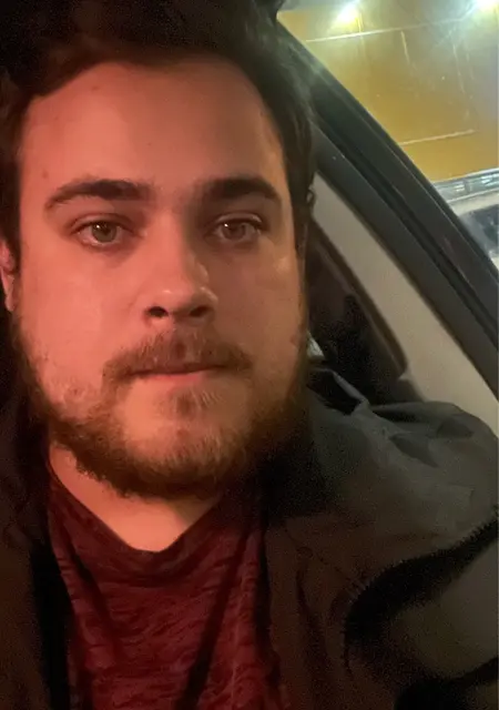 Илья из Мурино, ищу на сайте знакомства на одну ночь