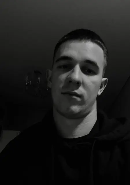 Михаил из Йошкар-Олы, мне 27, познакомлюсь без обязательств