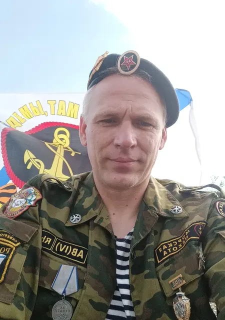 Виталий из Красноярска, мне 45, познакомлюсь на одну ночь