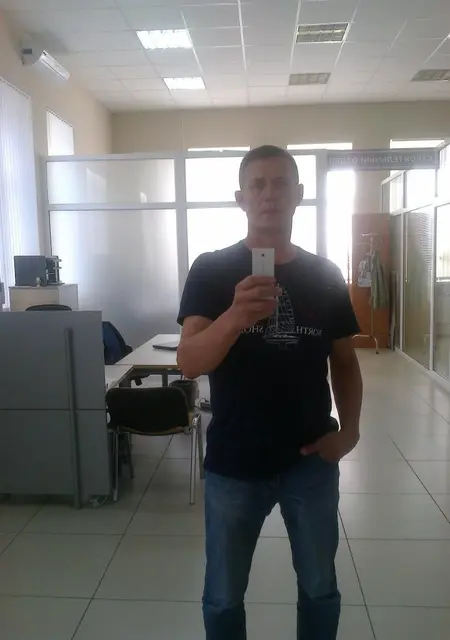 Максим из Иванова, мне 50, познакомлюсь для дружбы