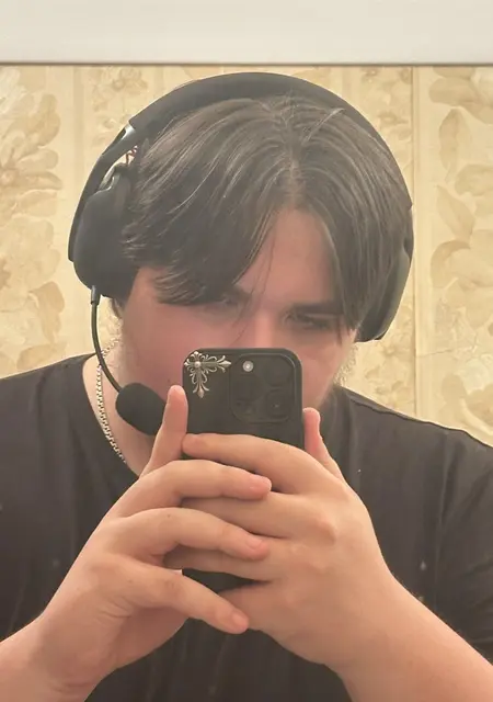 Я Александр, 19, знакомлюсь для общения в Липецке