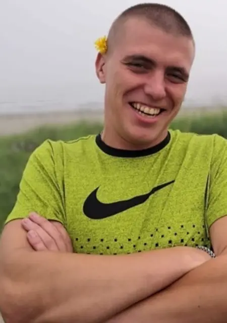 Никита из Хабаровска, ищу на сайте знакомства на одну ночь