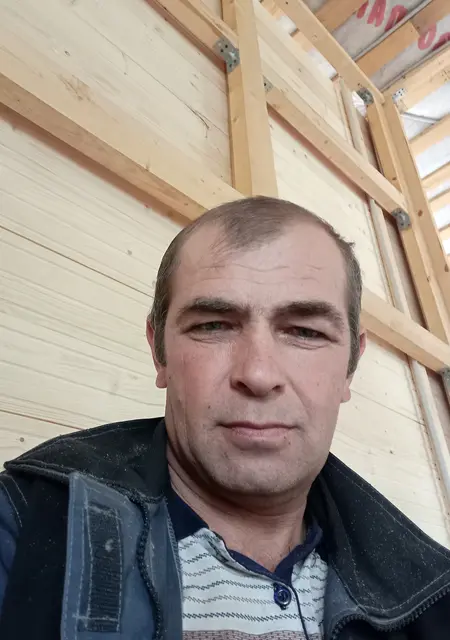 Я Алег, 44, из Казани, ищу знакомства без обязательств