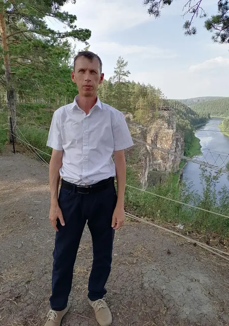 Александр из Кургана, ищу на сайте знакомства без обязательств
