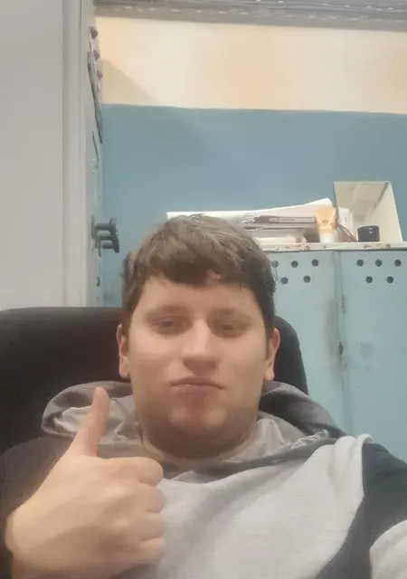 Я Александр, 30, из Волгограда, ищу знакомства без обязательств