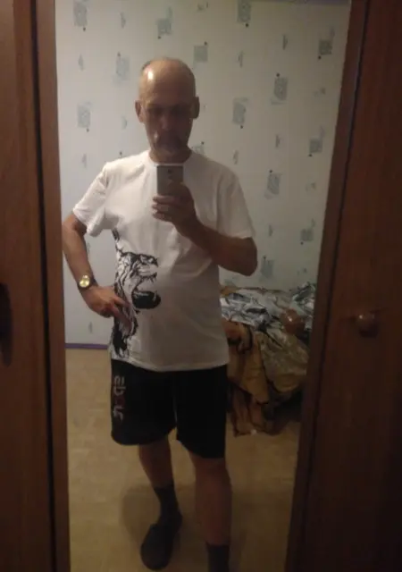 Я Александр, 46, знакомлюсь для общения в Ростове-на-Дону