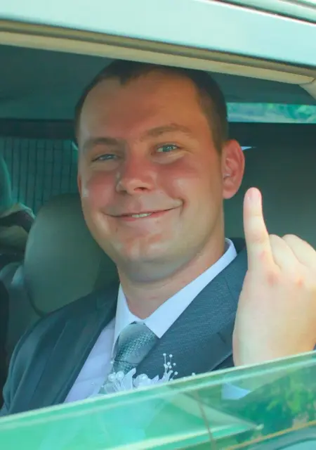 Олег из Борисова, мне 25, познакомлюсь без обязательств