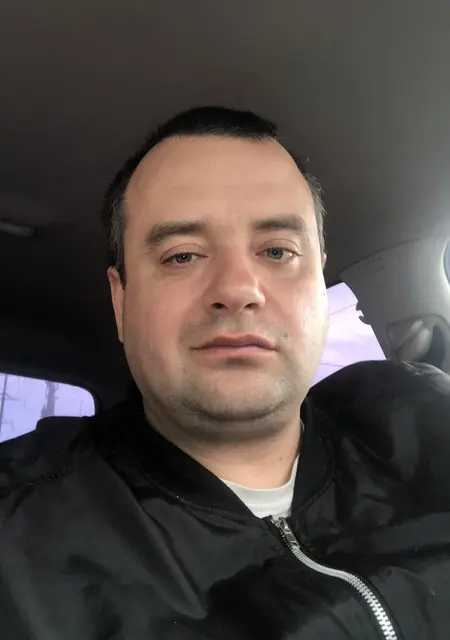 Я Иван, 41, из Симферополя, ищу знакомства без обязательств