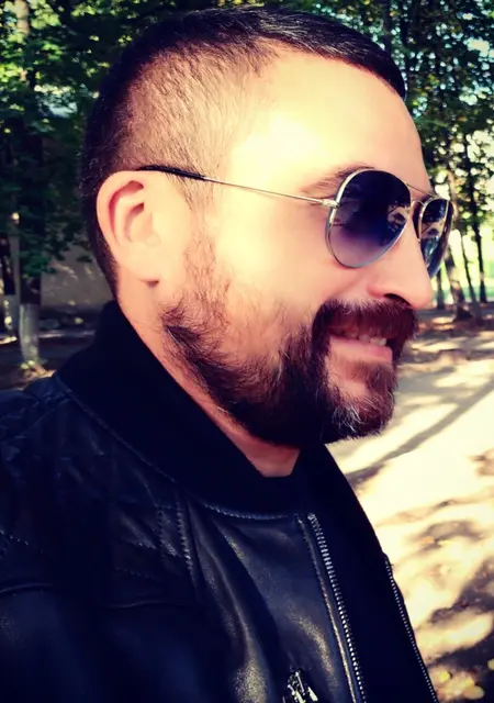 Я Сашечка, 32, знакомлюсь без обязательств в Чебоксарах