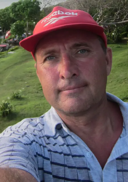 Виктор из Курска, ищу на сайте знакомства без обязательств