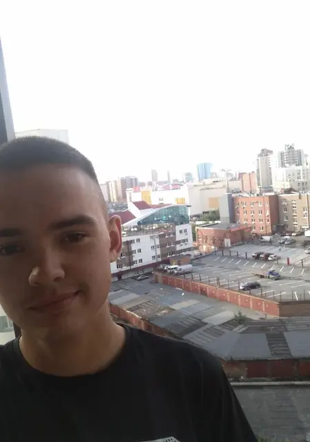 Я Константин, 28, из Нерюнгри, ищу знакомства без обязательств