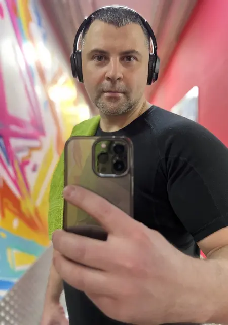 Кирилл из Норильска, мне 40, познакомлюсь для дружбы