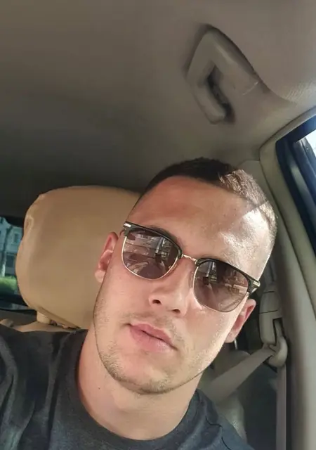 Андрей из Благовещенска, мне 31, познакомлюсь для общения