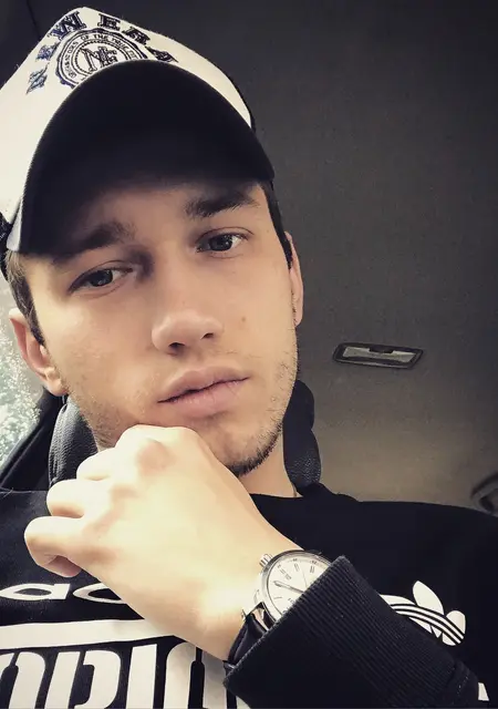 Я Антон, 30, знакомлюсь без обязательств в Хабаровске