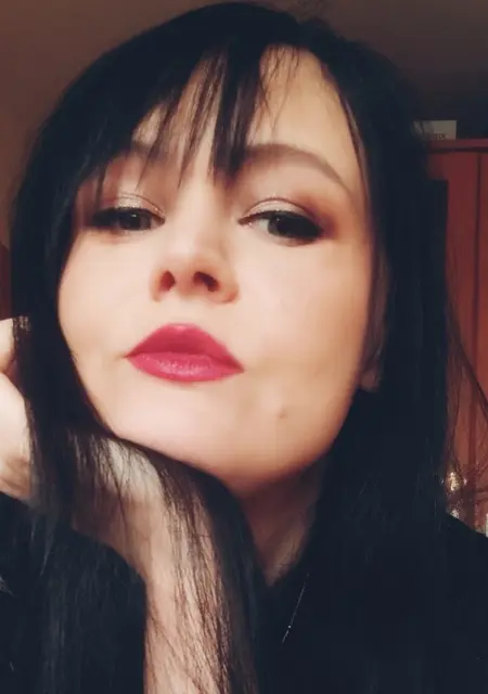 Карина из Нижневартовска, мне 28, познакомлюсь для вирта