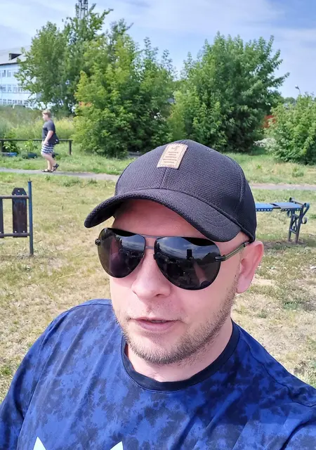 Я Дмитрий, 40, из Барнаула, ищу знакомства без обязательств