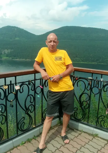 Я Кирилл, 42, из Челябинска, ищу знакомство для постоянных отношений