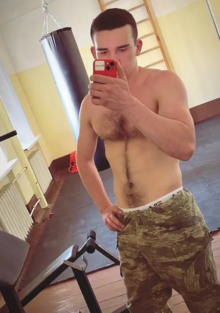 Я Влад, 24, знакомлюсь для приятного времяпровождения в Донецке