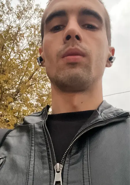 Я Алексей, 27, знакомлюсь для постоянных отношений в Твери