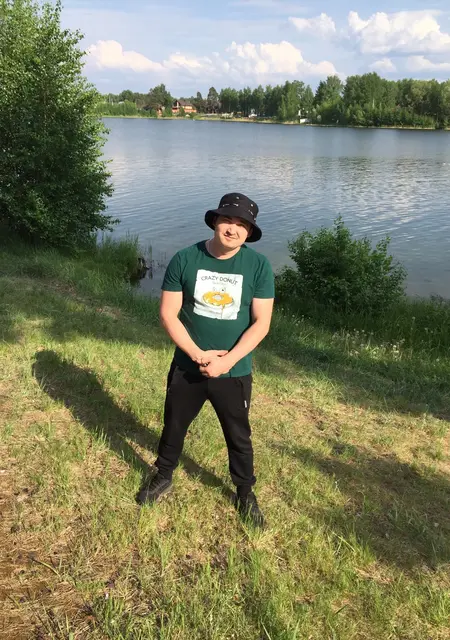 Виталий из Йошкар-Олы, ищу на сайте знакомства на одну ночь