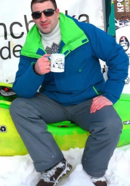 Я Александр, 42, знакомлюсь для общения в Елизове