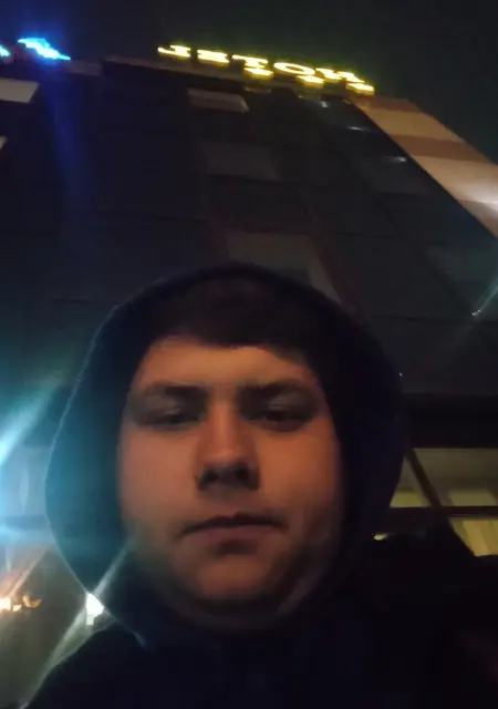 Александр из Воронежа, ищу на сайте знакомства без обязательств