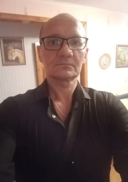 Игорь из Новокуйбышевска, ищу на сайте знакомства без обязательств