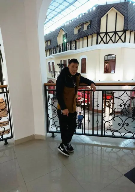 Я Виктор, 36, из Тынды, ищу знакомства на одну ночь