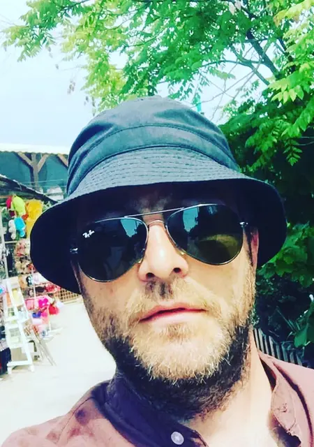 Хасан из Нальчика, ищу на сайте знакомства без обязательств