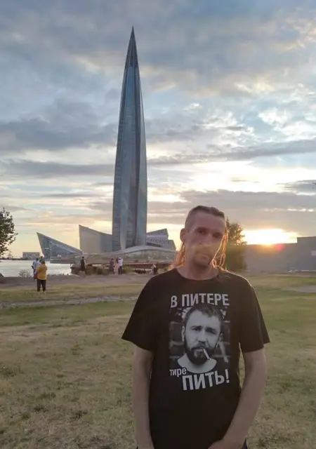 Гарик из Санкт-Петербурга, мне 46, познакомлюсь для приятного времяпровождения