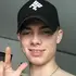 Я Вадя, 20, из Копейска, ищу знакомства без обязательств